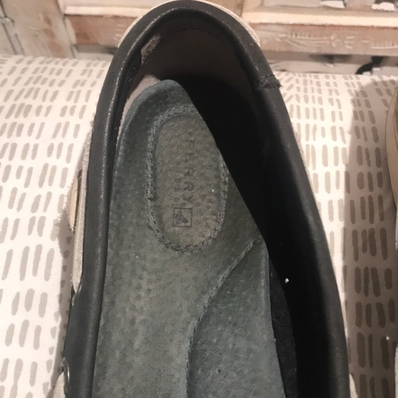 Sperries - Picture 2 of 4